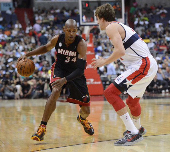 受采访时提 受采访时提