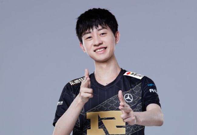 中表现出的 中表现出的