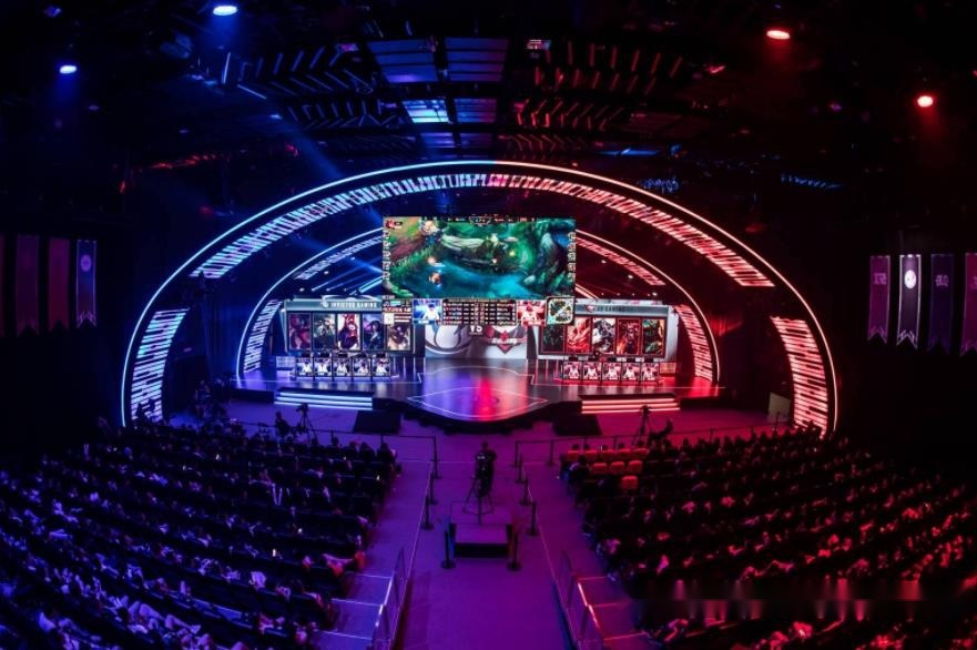 通过对比两 通过对比两