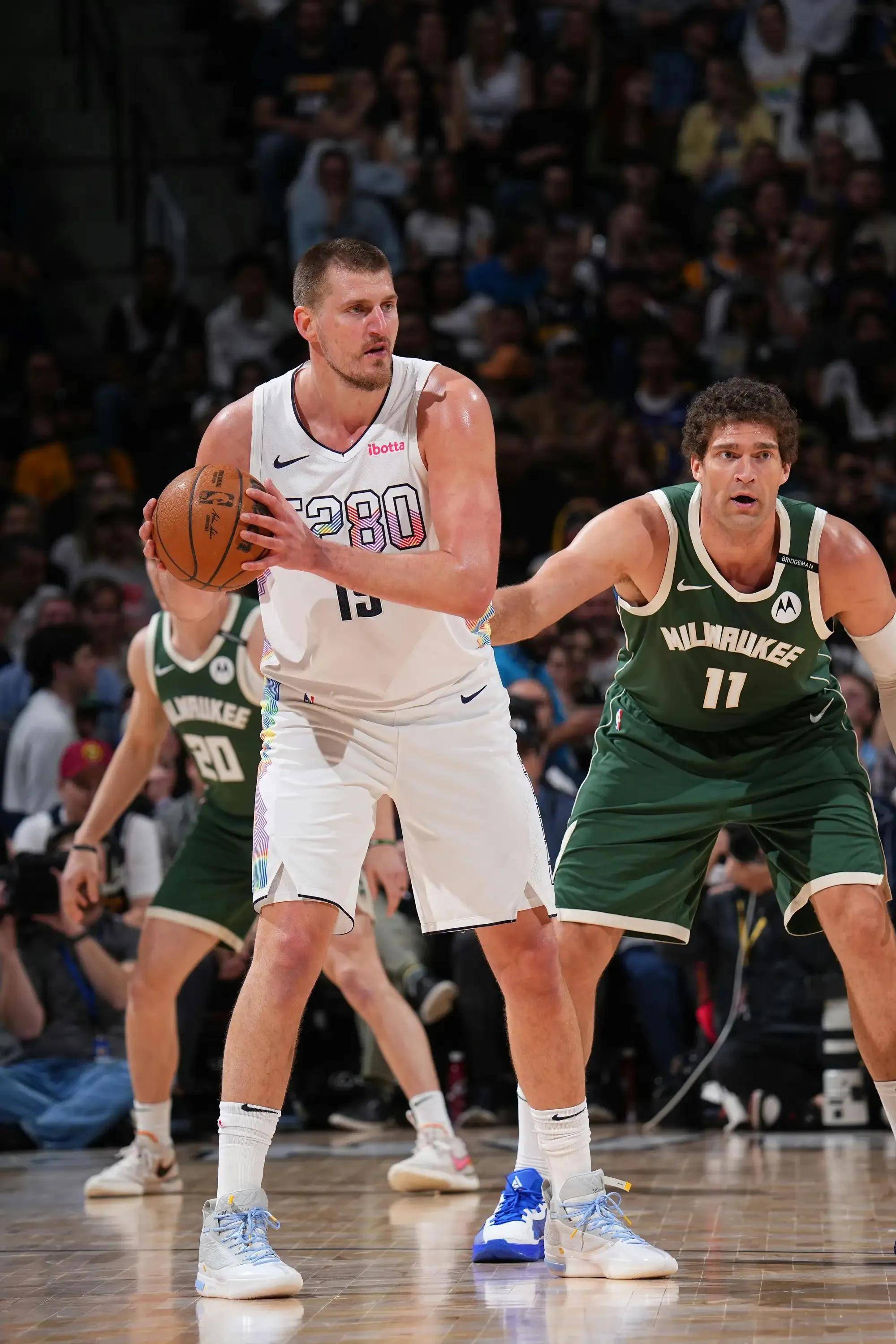 他在水晶宫 他在水晶宫