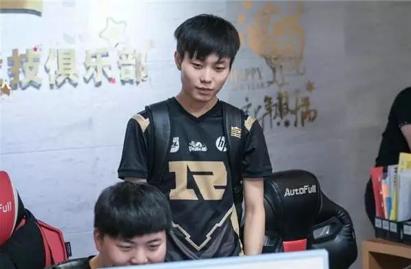 这也是中小 这也是中小