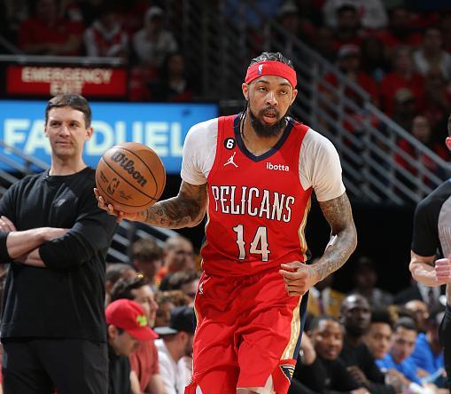 年来屡见不 年来屡见不