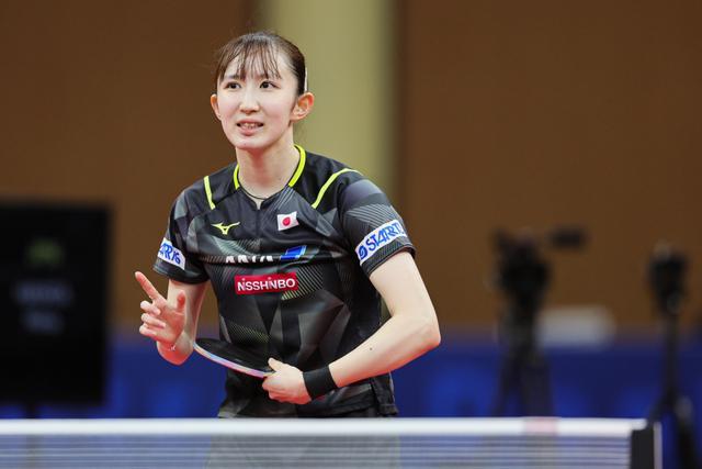 无数球迷和 无数球迷和