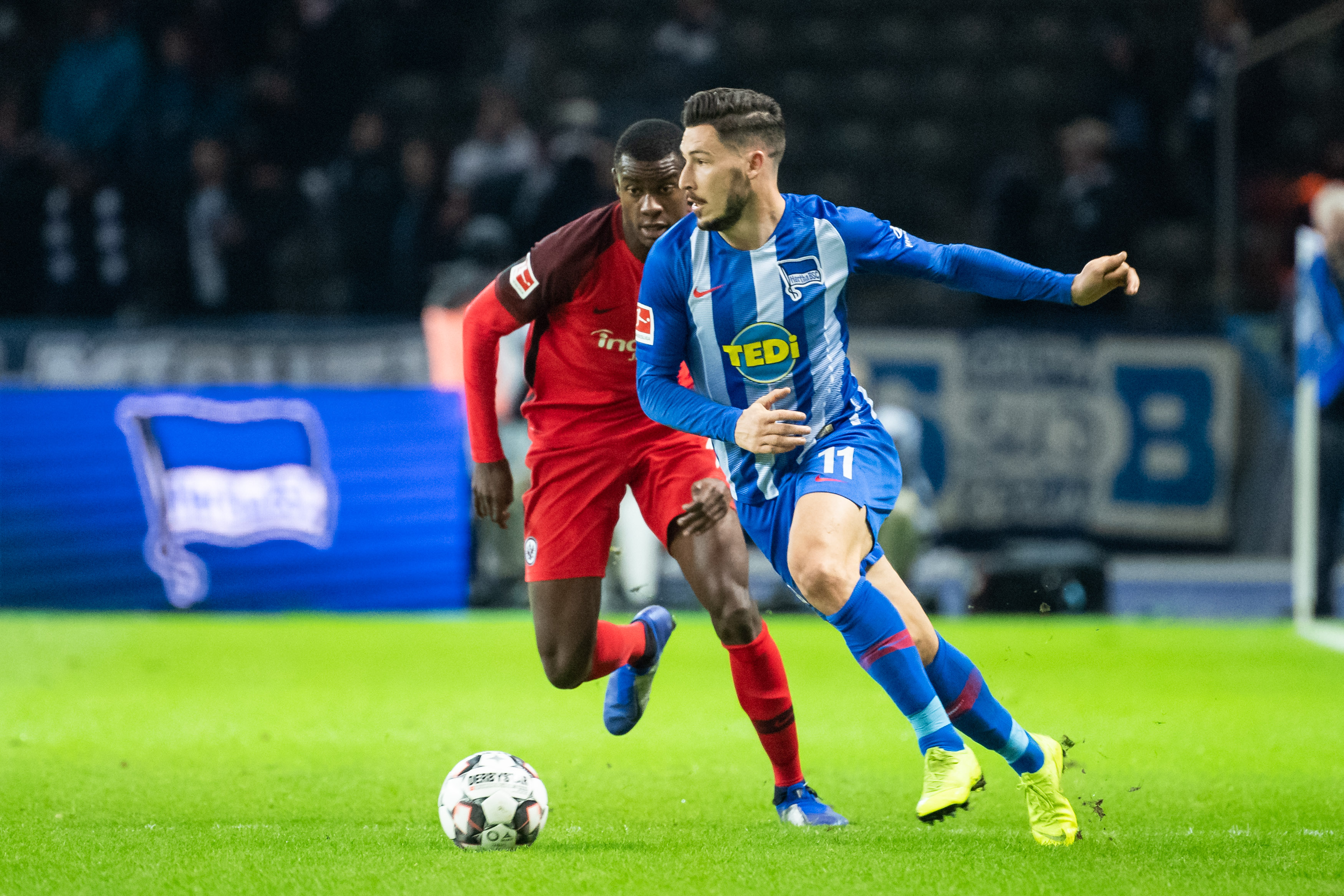 战的笑声 战的笑声