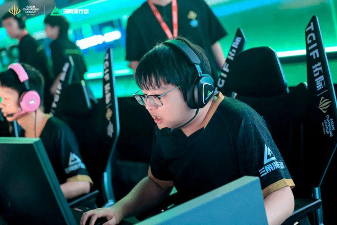 色的表现迅 色的表现迅